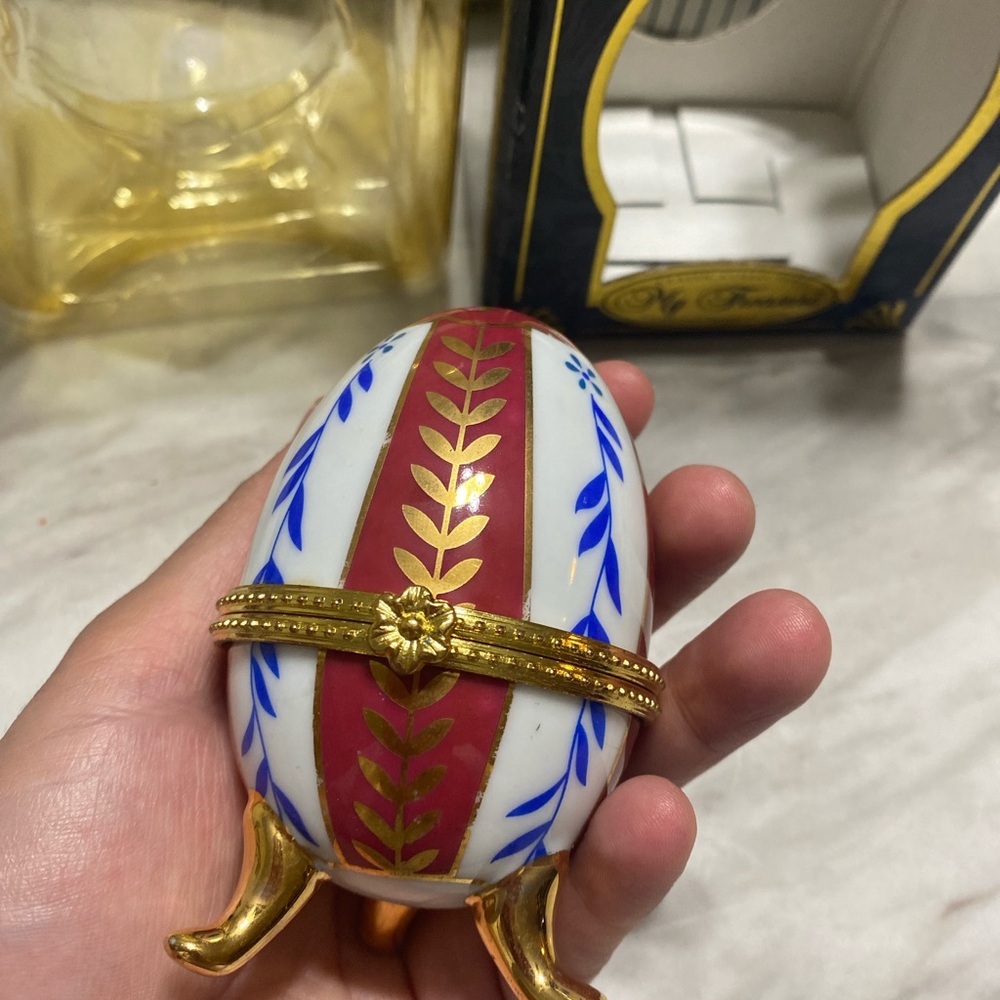 Collectible Porcelain Hand-Painted Egg - Picture 9 of 15
